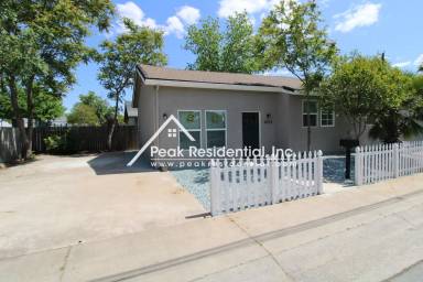 Main picture of 3033 San Diego Way