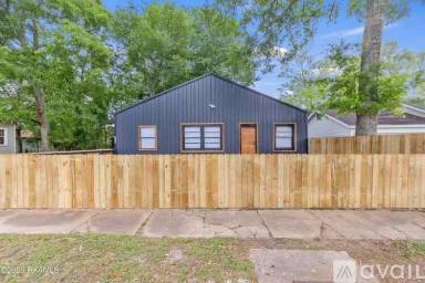 Main picture of 809 E Vermilion St