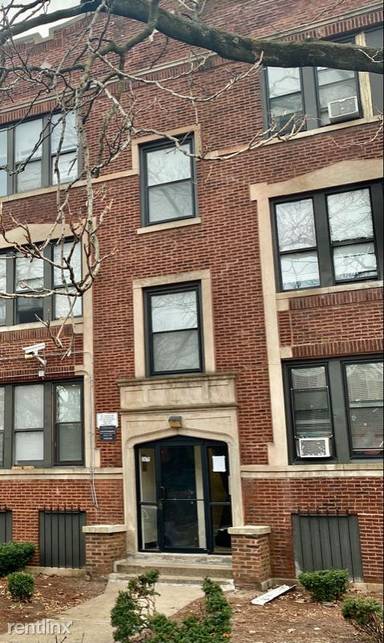 Main picture of 7436 S Kingston Ave