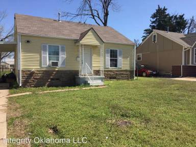 Main picture of 507 W Rickenbacker Dr