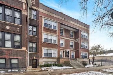 Main picture of 4145 S Michigan Ave