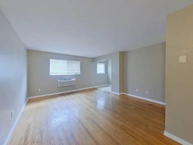 Main picture of 3021 Pestalozzi St
