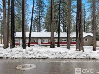 Main picture of 852 Lakeview Ave