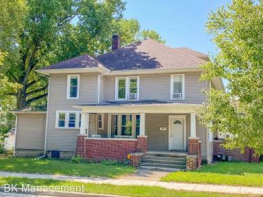Main picture of 404 N Salisbury St