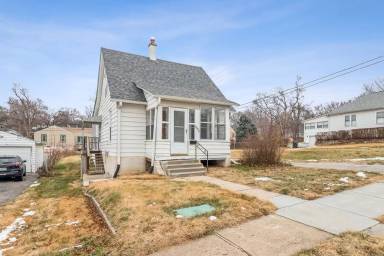 Main picture of 6602 Emmet St