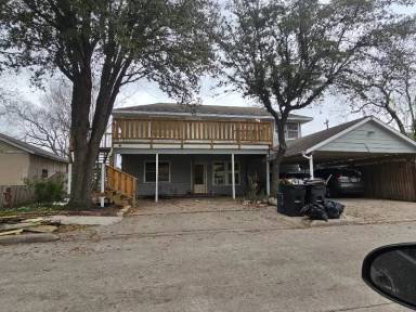 Main picture of 1306 Heights St