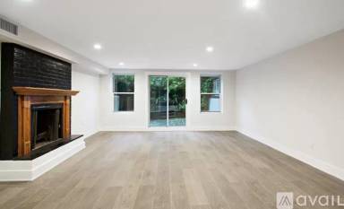 Main picture of 409 E 84th St