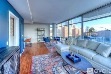 Main picture of 800 S Clark St