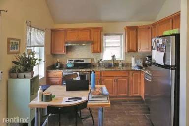 Main picture of 23 Lambert St
