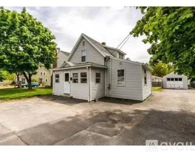 Main picture of 6 Amherst Ave