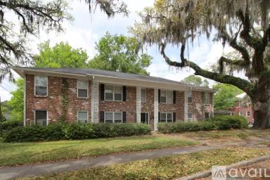 Main picture of 3301 Bull St