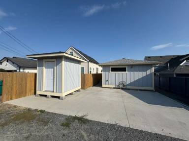 Main picture of 805 24th St