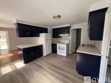 Main picture of 63 Bates Ave