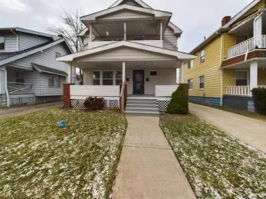 Main picture of 1502 E 173rd St