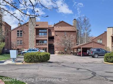 Main picture of 140 W Rockrimmon Blvd