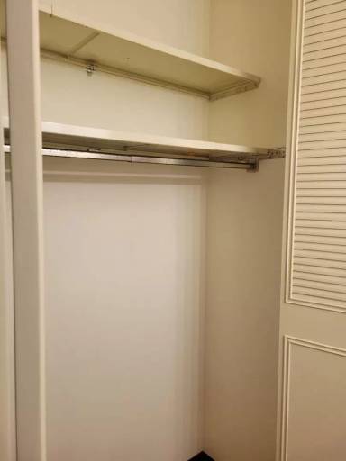 Main picture of 150 E Dekora St