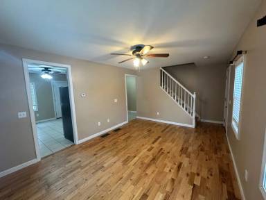 Main picture of 68 Wright Ave