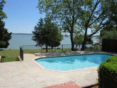 Main picture of 8510 Columbia Dr