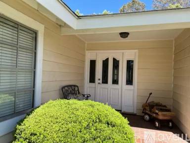 Main picture of 2047 E Fern Dr