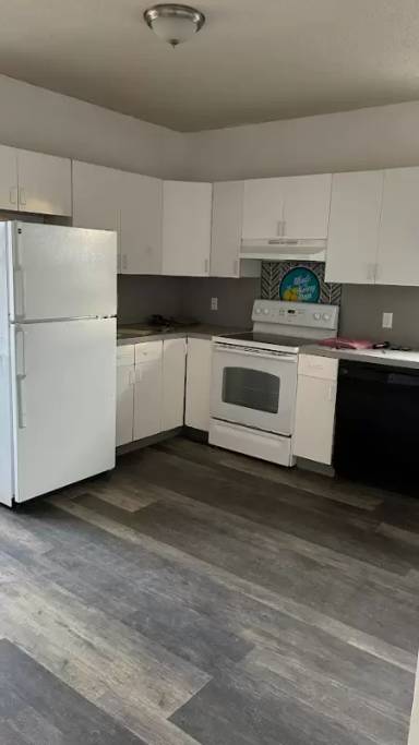 Main picture of 137 Academy Ave