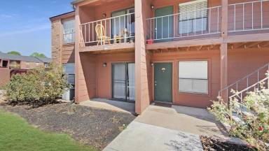 Main picture of 8916 S 3rd Ave