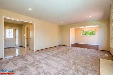 Main picture of 21603 Castleton St