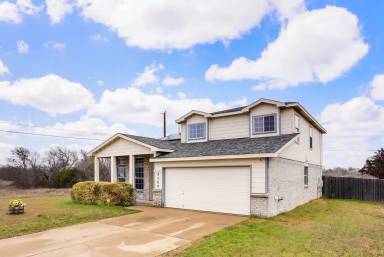Main picture of 2500 Waterfall Dr