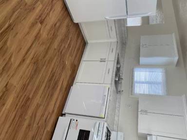 Main picture of 123 Teakwood St