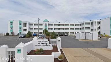 Main picture of 810 E Ocean View Ave