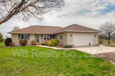 Main picture of 3882 50 Ave