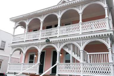 Main picture of 1517 Madison Ave