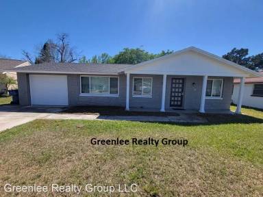 Main picture of 7436 Carmel Ave