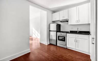Main picture of 41 Greenwich Ave