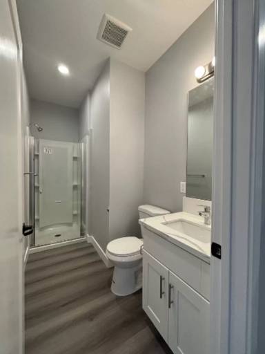 Main picture of 579 E Arrow Hwy