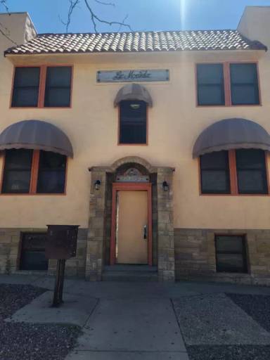 Main picture of 520 W 11th St