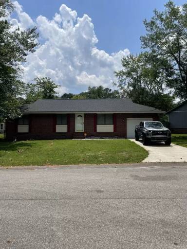Main picture of 134 Heather Dr