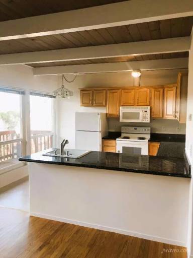 Main picture of 93 Filbert Ave