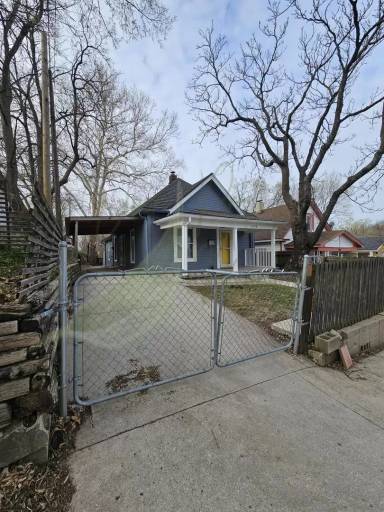 Main picture of 1249 Bunker Ave