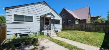 Main picture of 1046 E 6th Ave