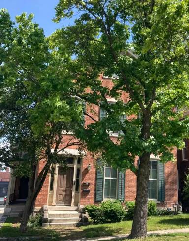 Main picture of 1202 Columbia St