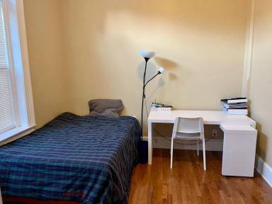 Main picture of 395 Orange St