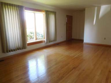 Main picture of 9083 Meadowbrook Cir