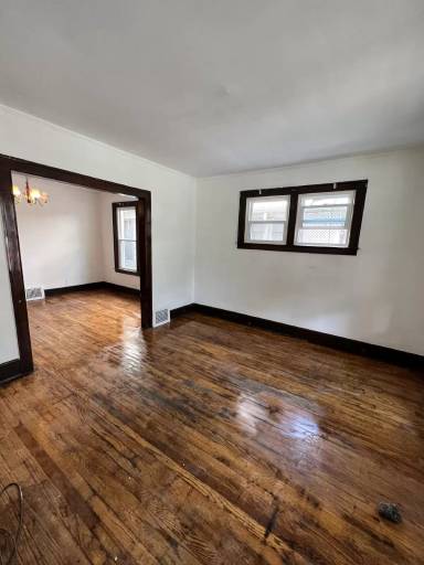 Main picture of 6720 Regular St