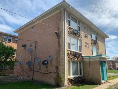Main picture of 14110 S School St