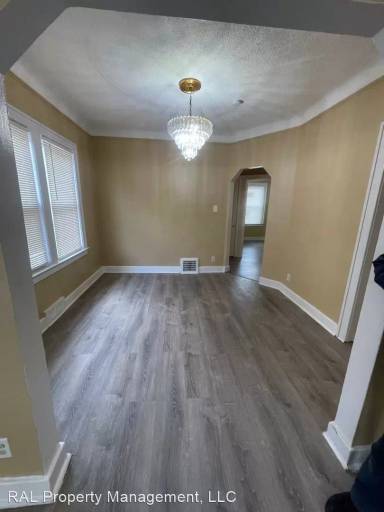 Main picture of 15724 Cherrylawn St