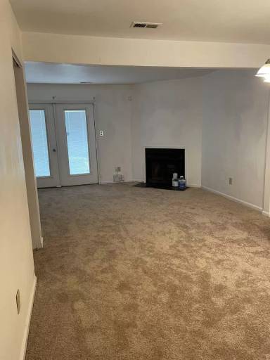 Main picture of 1 Peachtree Ct