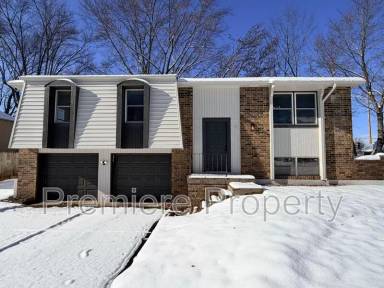 Main picture of 705 NW Buckingham Pl