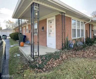 Main picture of 705 E Schreyer Pl