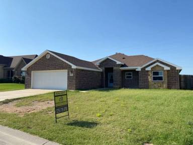 Main picture of 2309 Cheyenne Trl