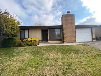 Main picture of 4090 N Feland Ave